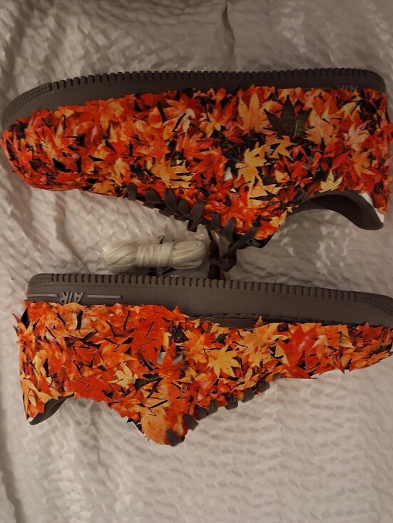 Nike Air Force 1 Leaf-Print Sneakers in Orange, Brown, White main image 5